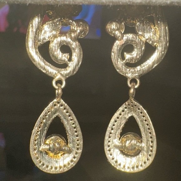 3 1/4” statement copper rhinestone pierced earrings with goldplate setting. - Picture 6 of 8